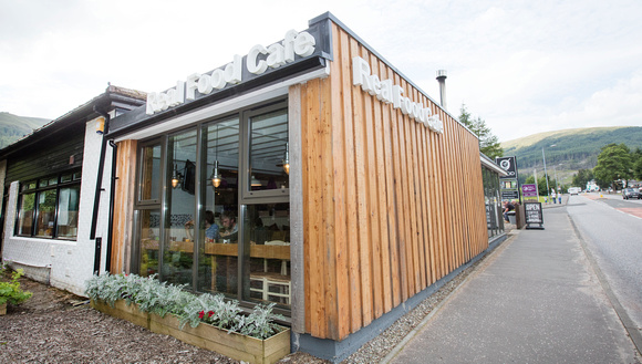 TAM_COWAN_The_Real Food_Cafe_Tyndrum_sw12